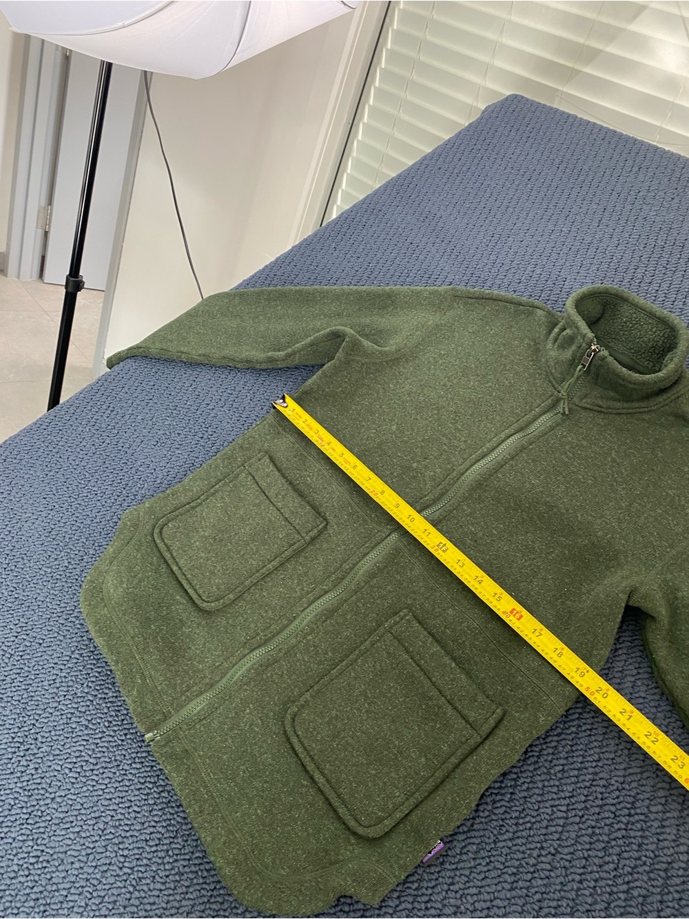 Paragonia Fleece Jumper - Picture 8 of 9